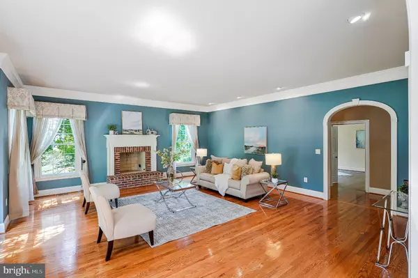 Vienna, VA 22182,1631 IRVIN ST