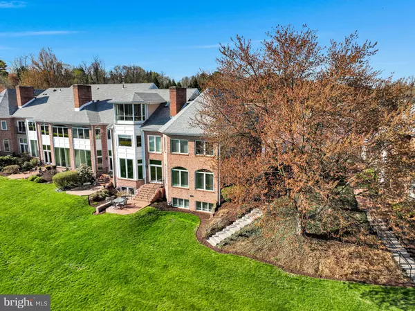 Lemoyne, PA 17043,523 BRIDGEVIEW DR