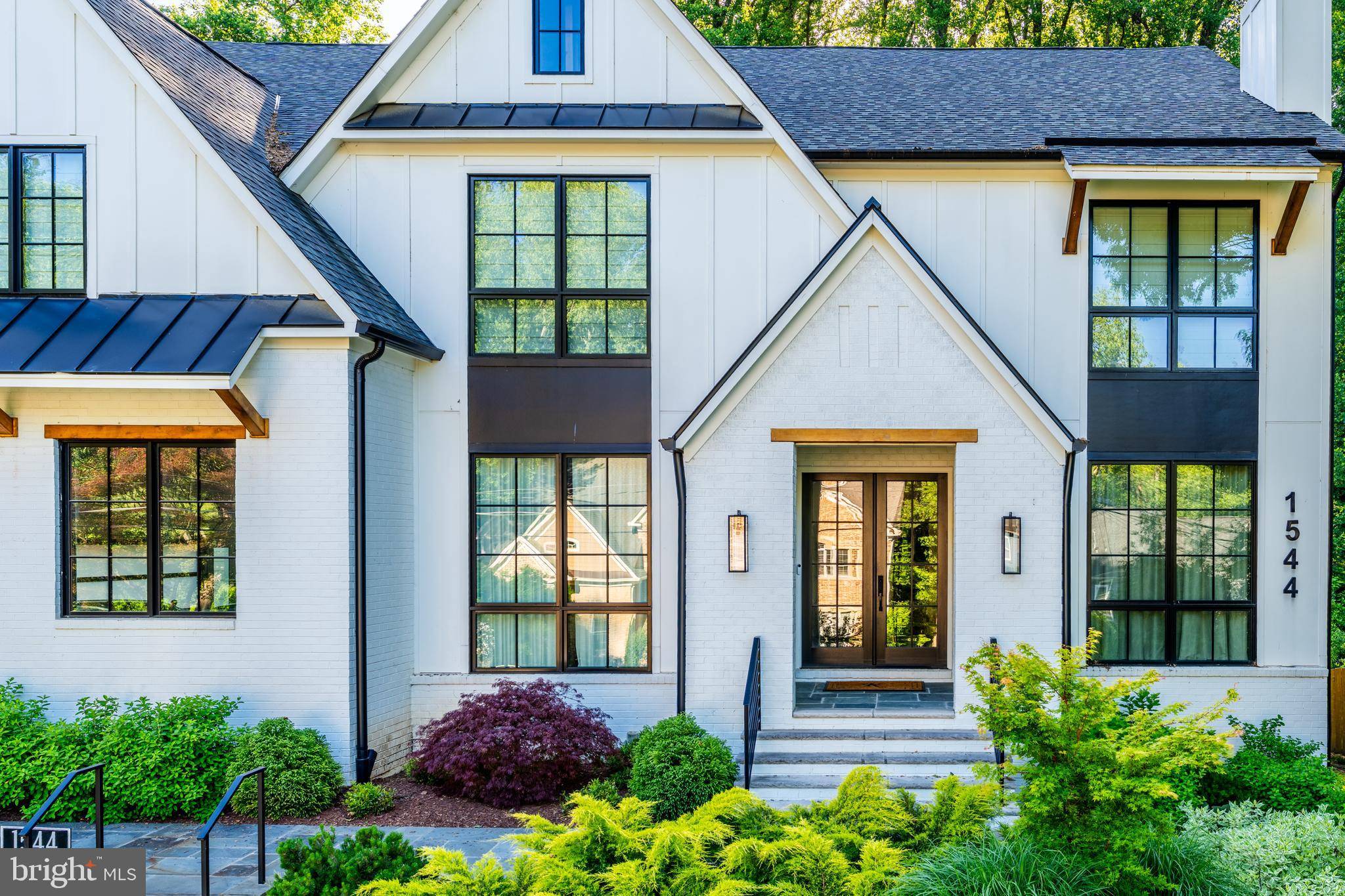 Mclean, VA 22101,1544 FOREST VILLA LN