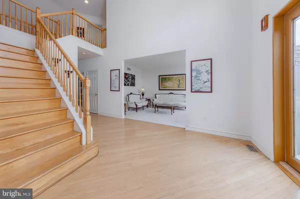 Williamstown, NJ 08094,316 PICKWICK DR