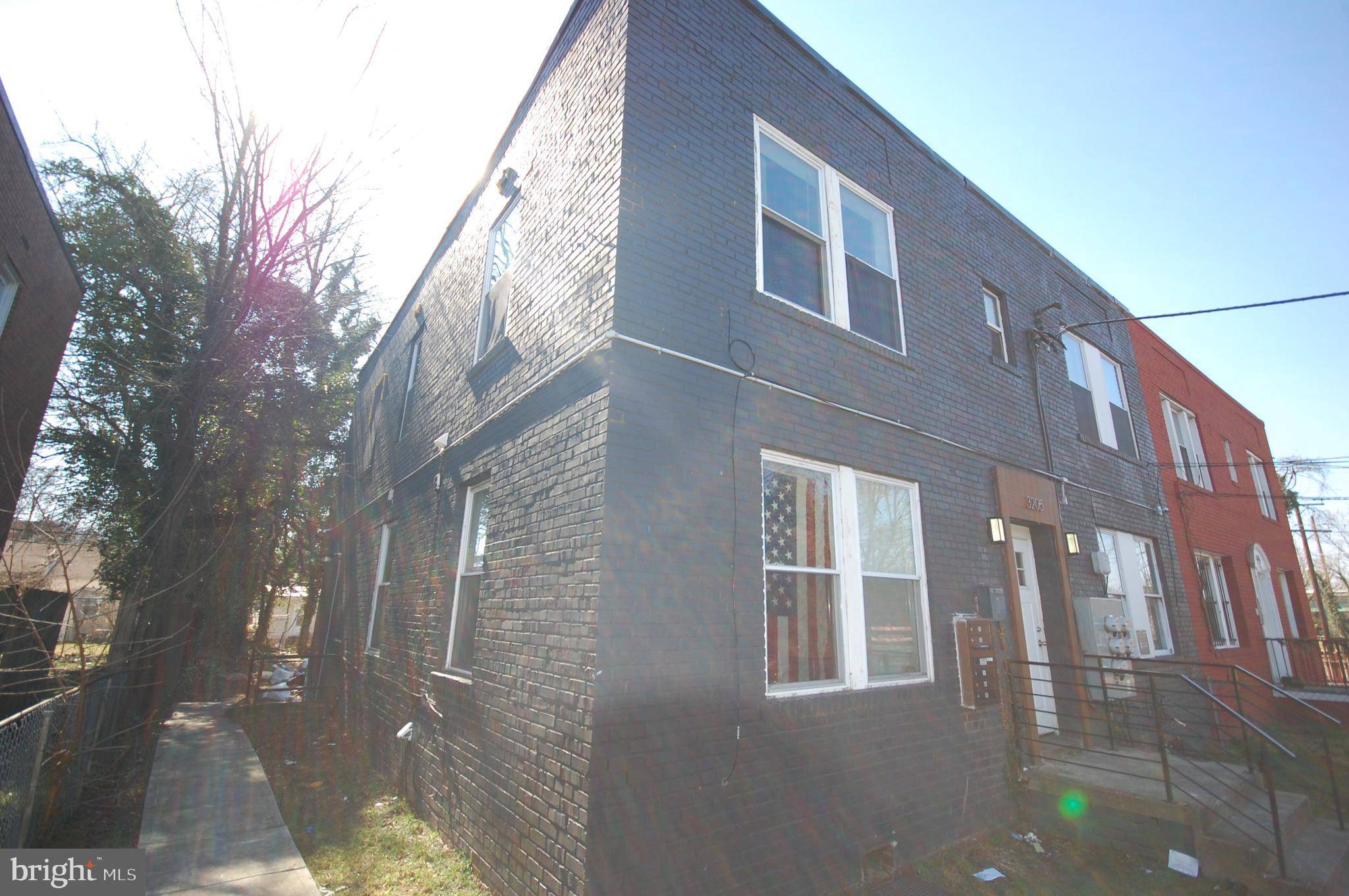 Washington, DC 20019,3205 D ST SE