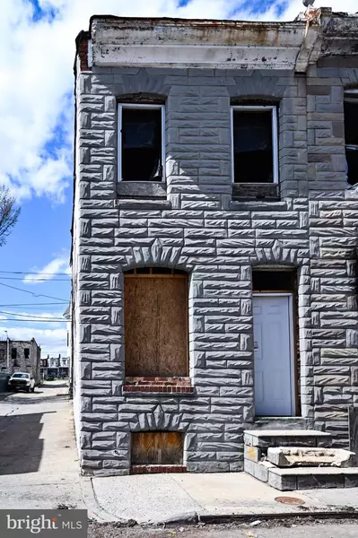 1824 N CHAPEL ST, Baltimore, MD 21213