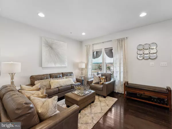Washington, DC 20032,1027 COOK DR SE