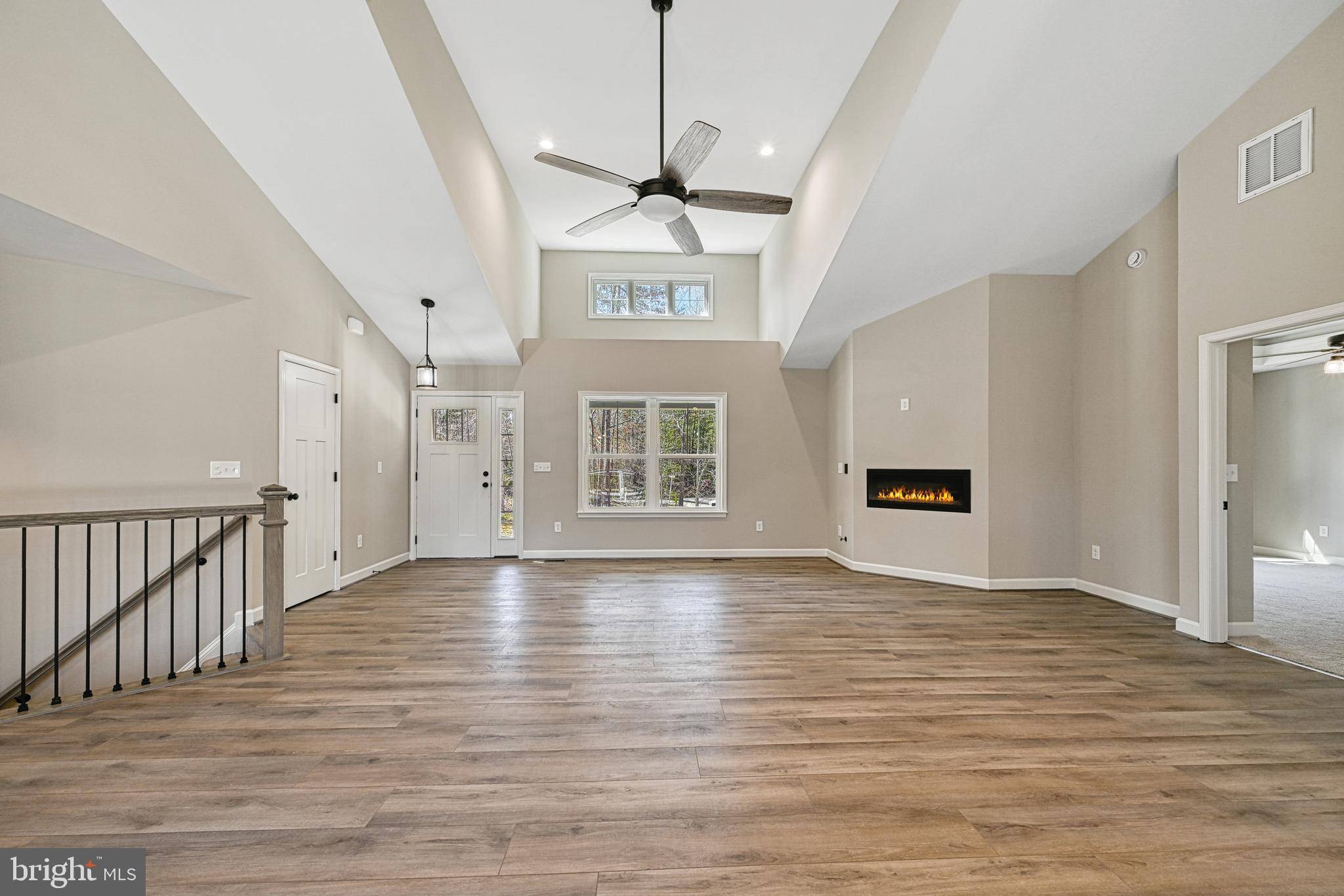 Louisa, VA 23093,48 PINE DR