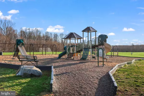 Mineral, VA 23117,6602 SUNRISE BAY DR