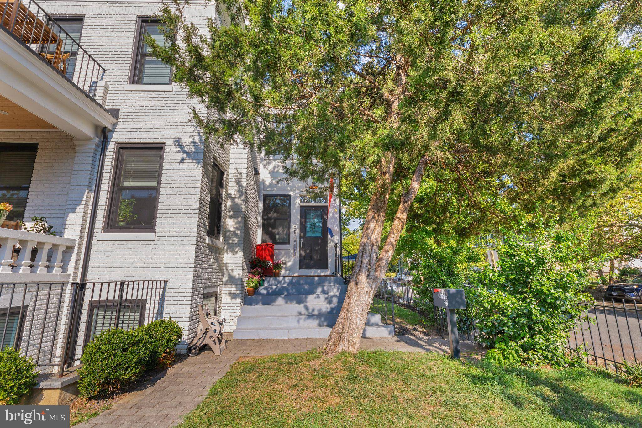 Washington, DC 20010,3645 WARDER ST NW #2