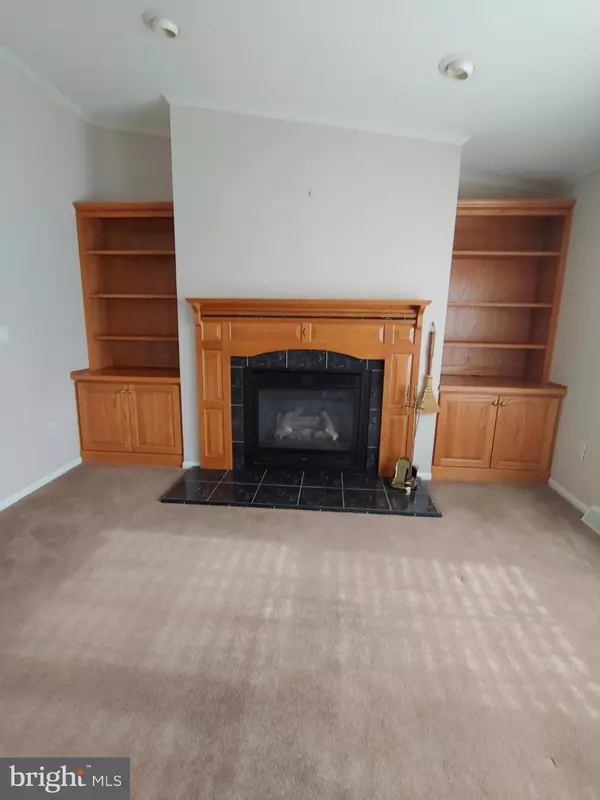 Dover, DE 19901,408 MOORE PL #408