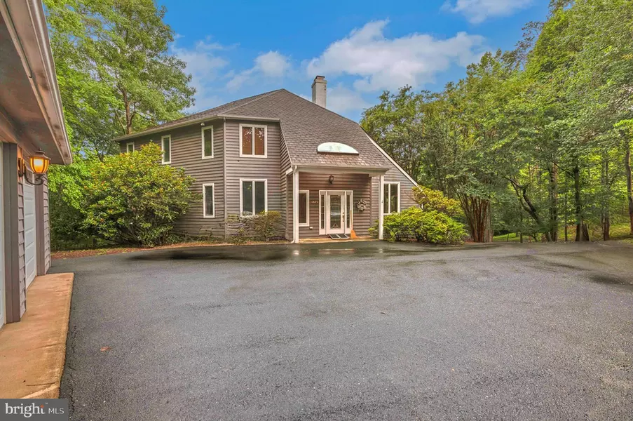1425 CLEARBROOK LN, Charlottesville, VA 22911