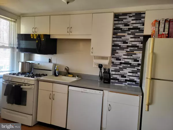 Elsmere, DE 19805,906 KIRKWOOD HWY