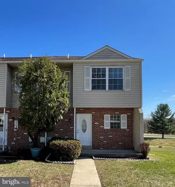 520 LANCASTER CT, Downingtown, PA 19335