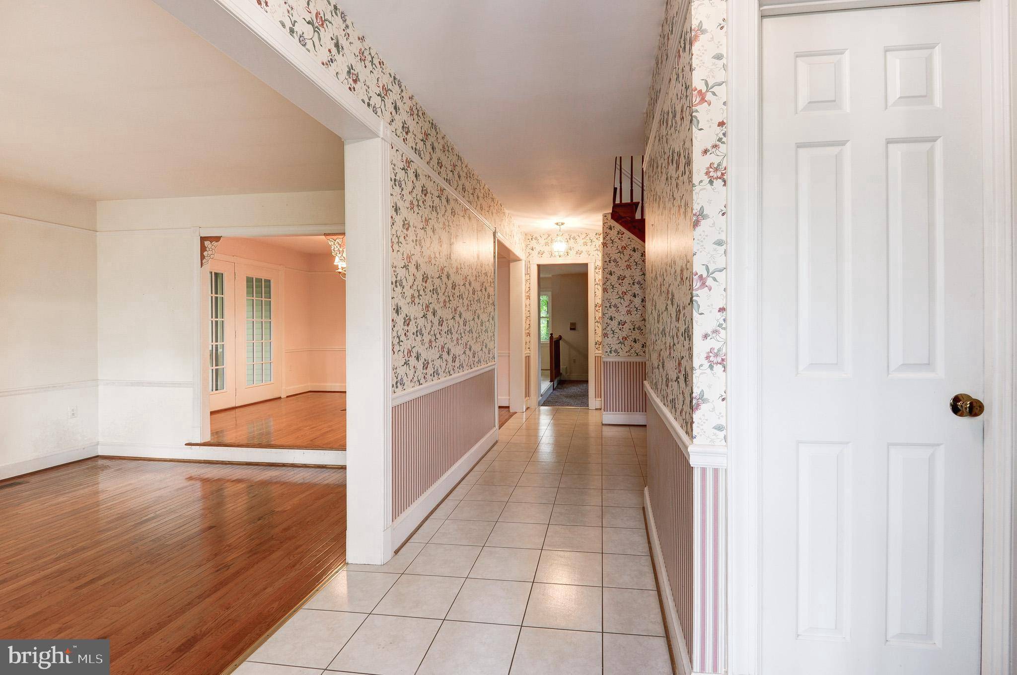 Annandale, VA 22003,6814 BRADDOCK RD
