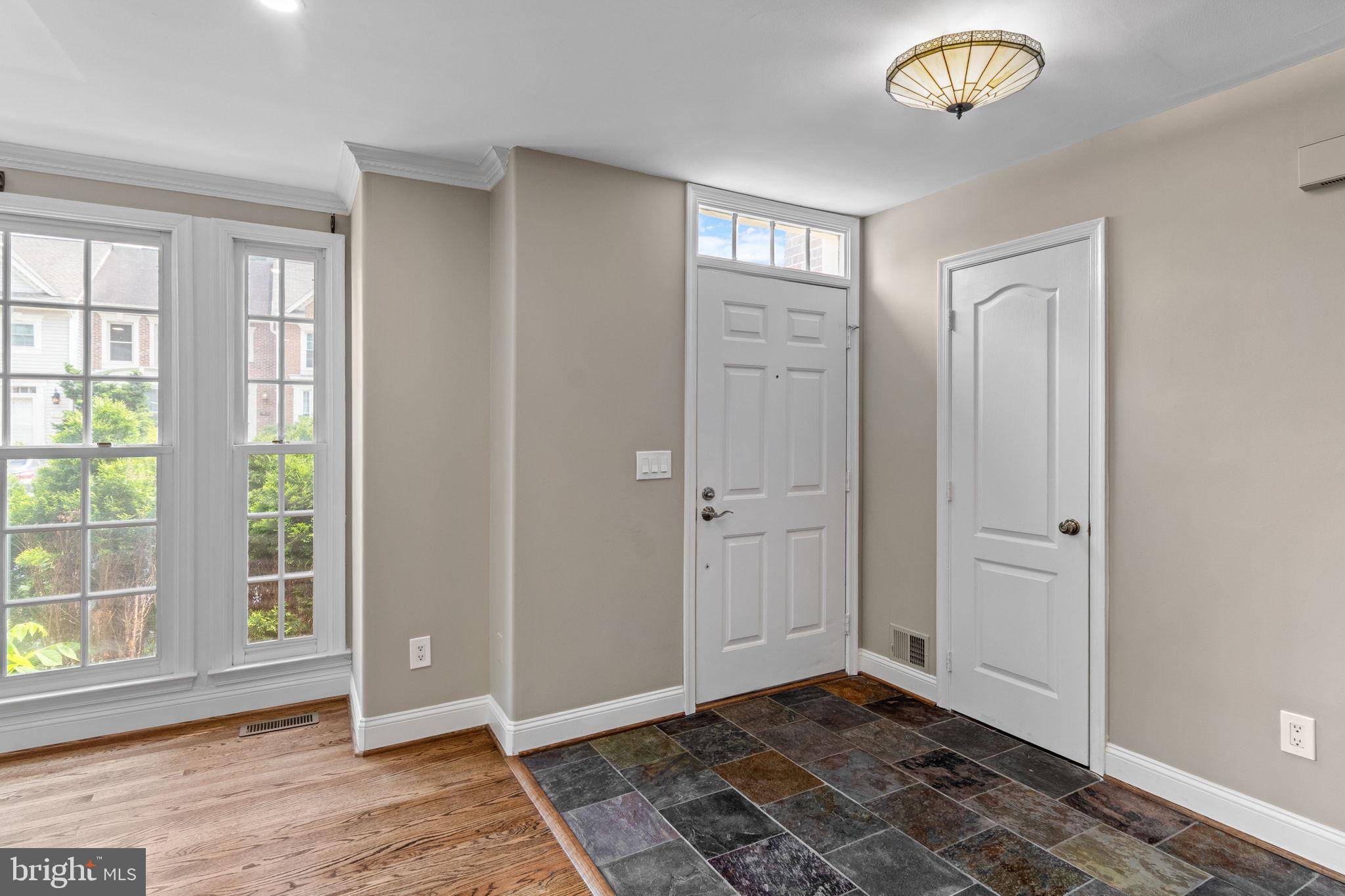 Fairfax, VA 22033,3906 VALLEY RIDGE DR