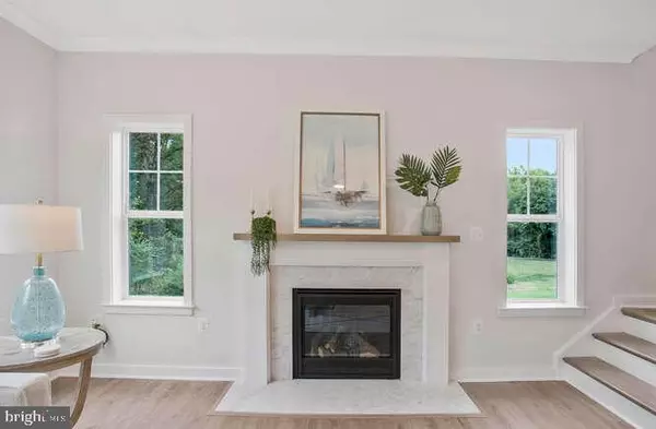 Edgewater, MD 21037,807 HILLSIDE AVE
