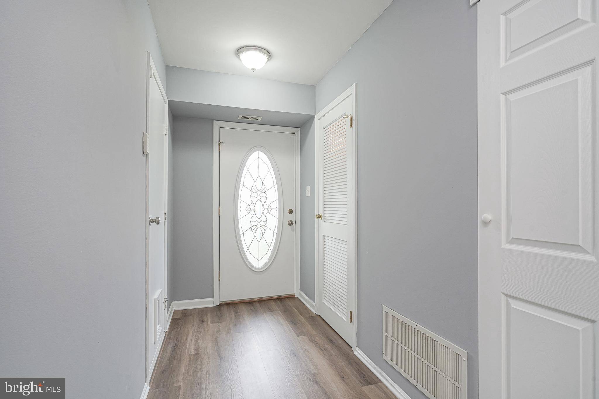 Mount Laurel, NJ 08054,401 JAMESTOWN CT