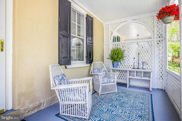 Philadelphia, PA 19118,8616 EVERGREEN PL