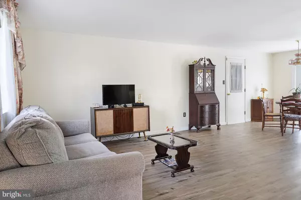 Warrenton, VA 20187,6439 LANCASTER DR