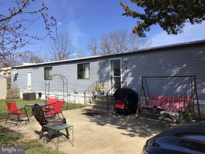 9908 LINDLEY DR, Morrisville, PA 19067