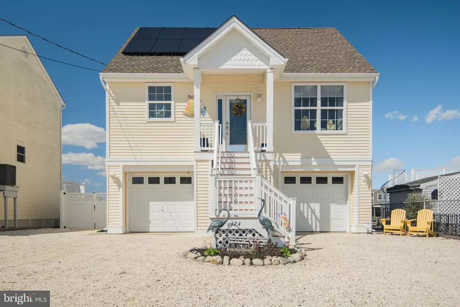 124 S BINNACLE DR, Tuckerton, NJ 08087