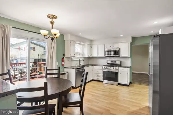 Somerdale, NJ 08083,479 HAMPTON LN