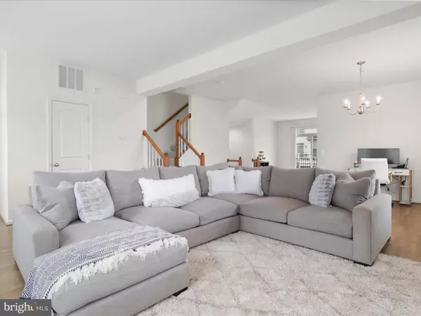 Occoquan, VA 22125,101 VISTA KNOLL DR