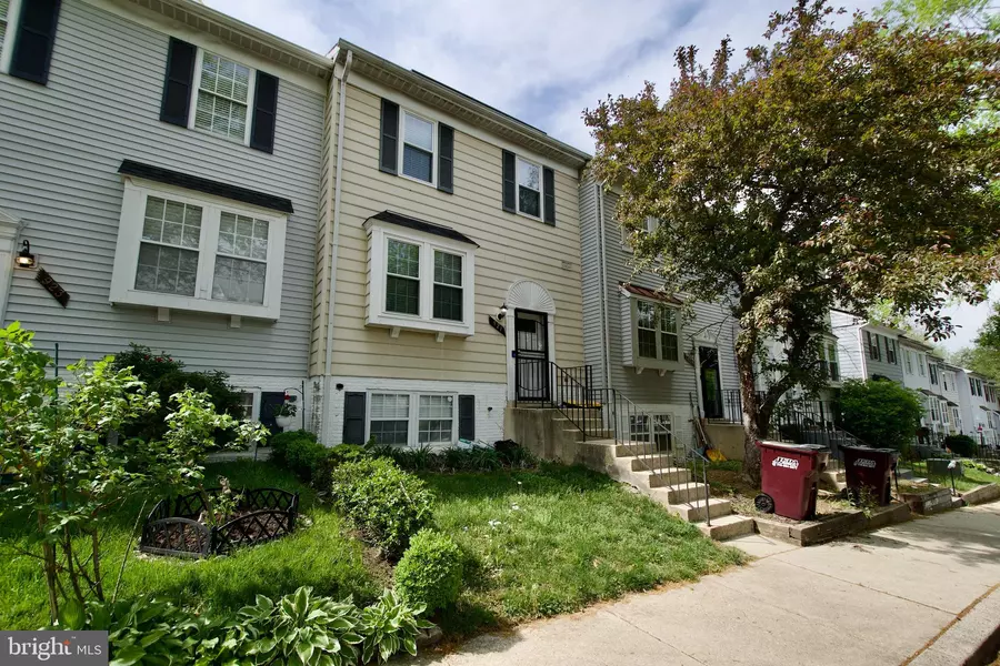 921 NEWINGTON CT, Capitol Heights, MD 20743