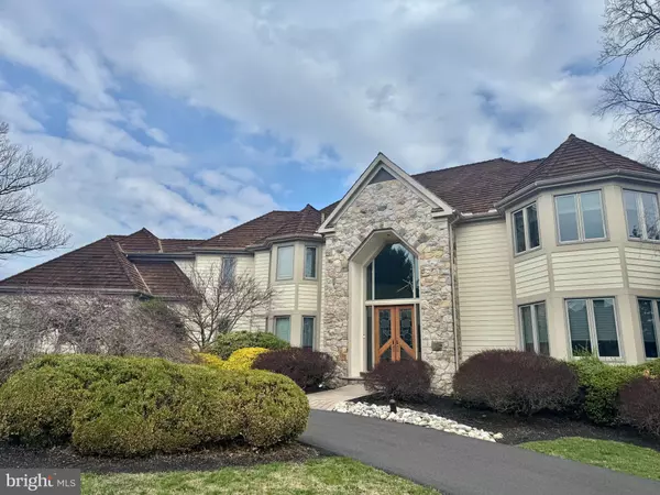 Media, PA 19063,215 WHITE TAIL LN