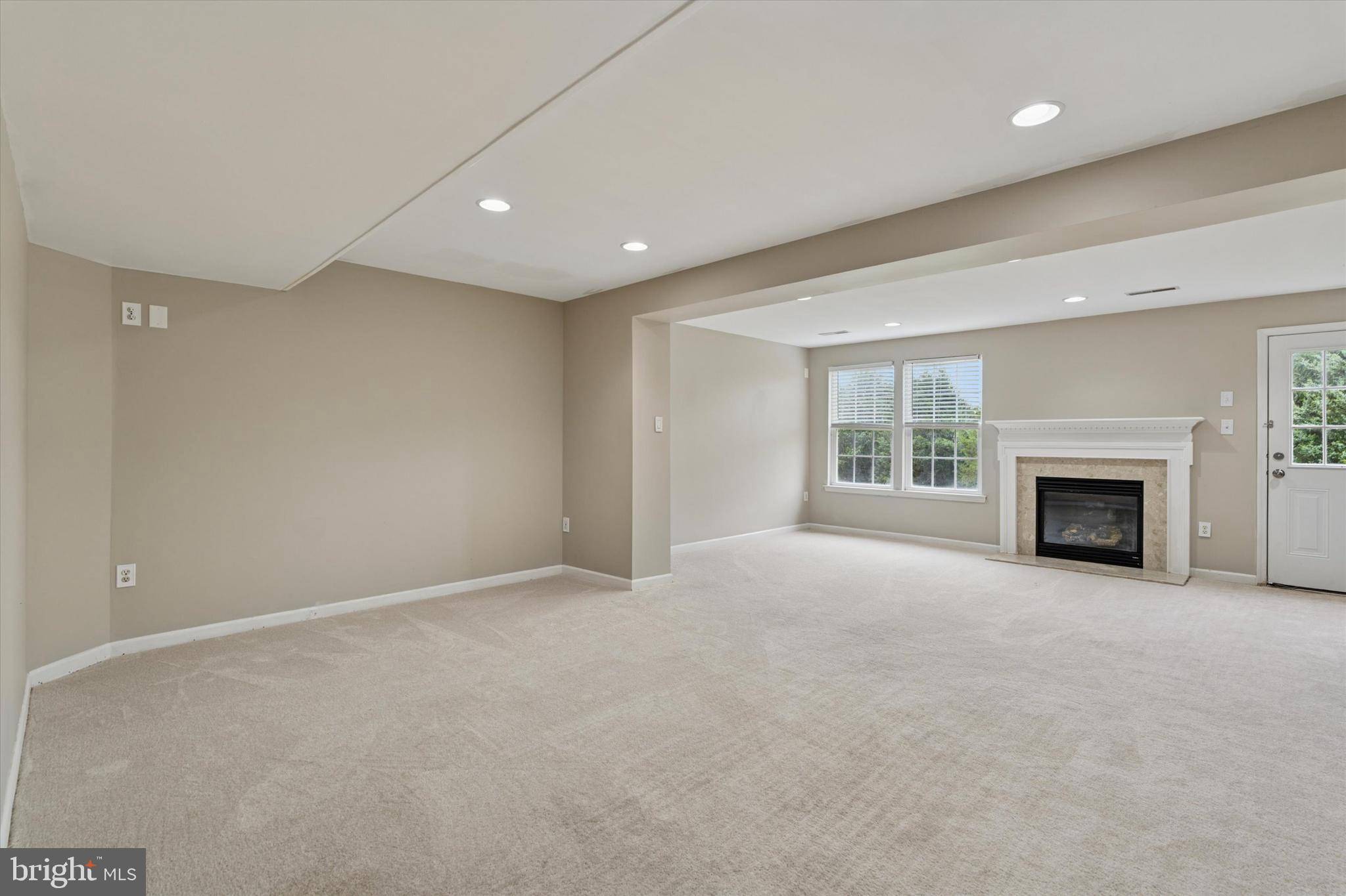 Coatesville, PA 19320,146 LAROSE DR #146