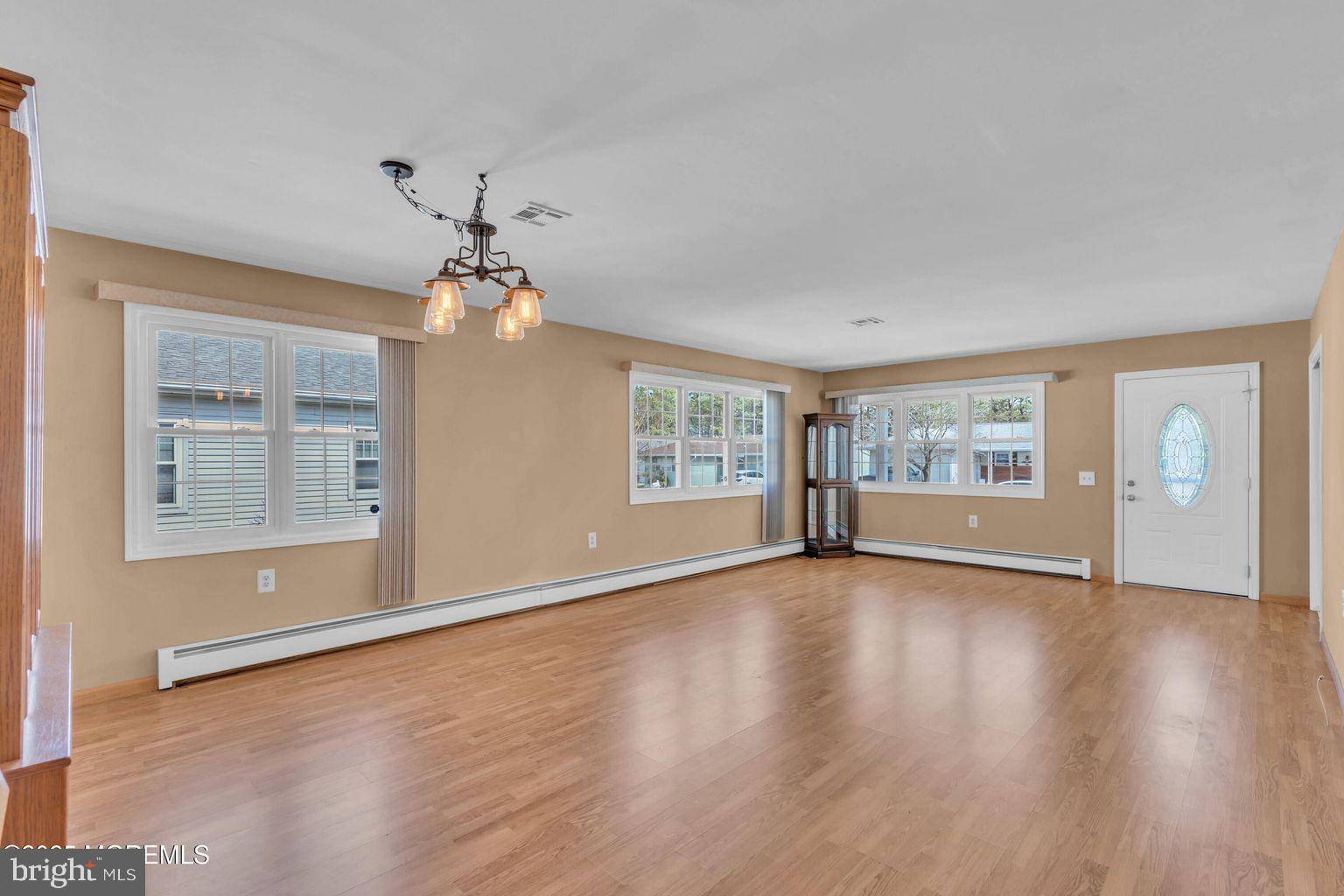 Toms River, NJ 08757,5 LINSTEAD CT