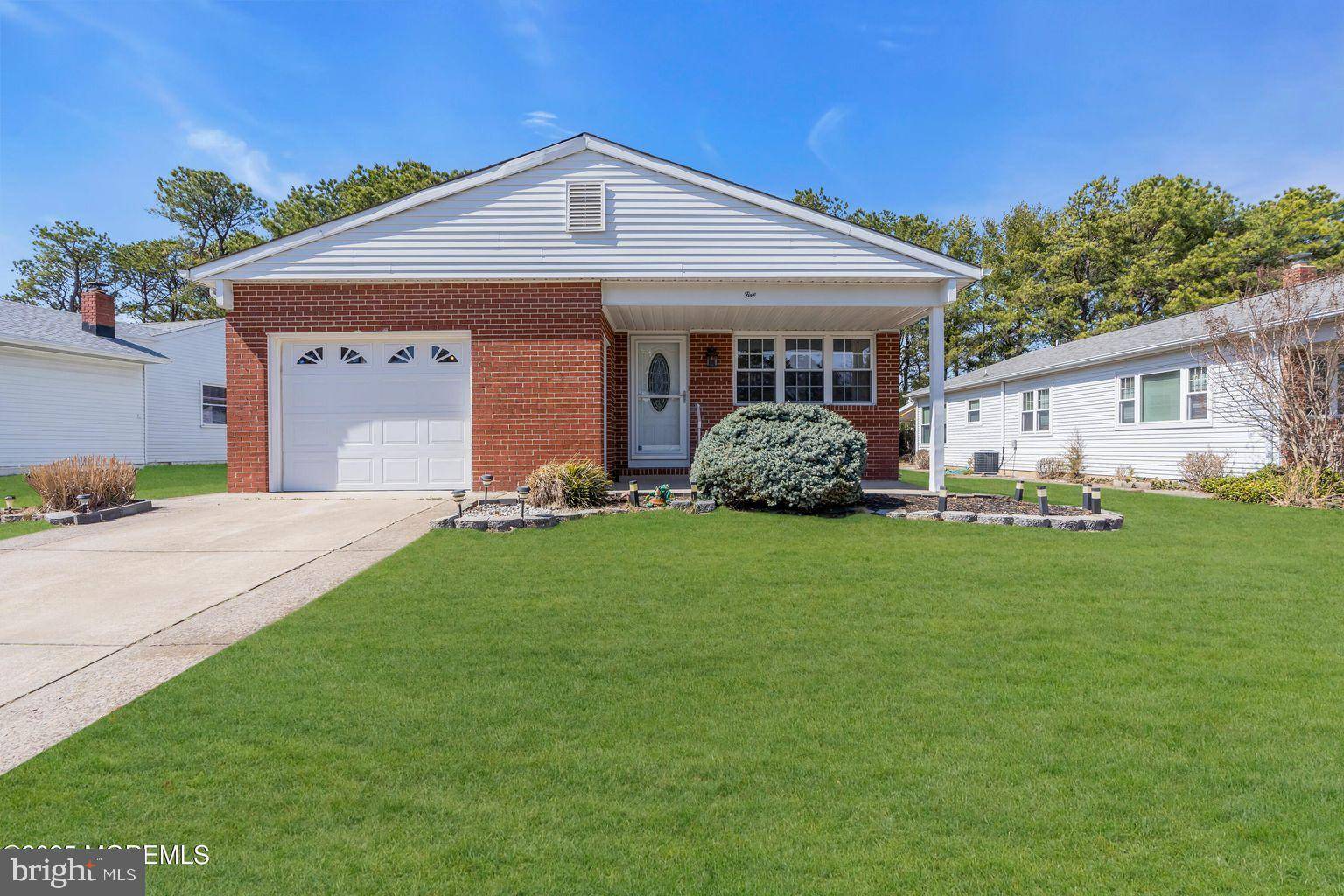 Toms River, NJ 08757,5 LINSTEAD CT
