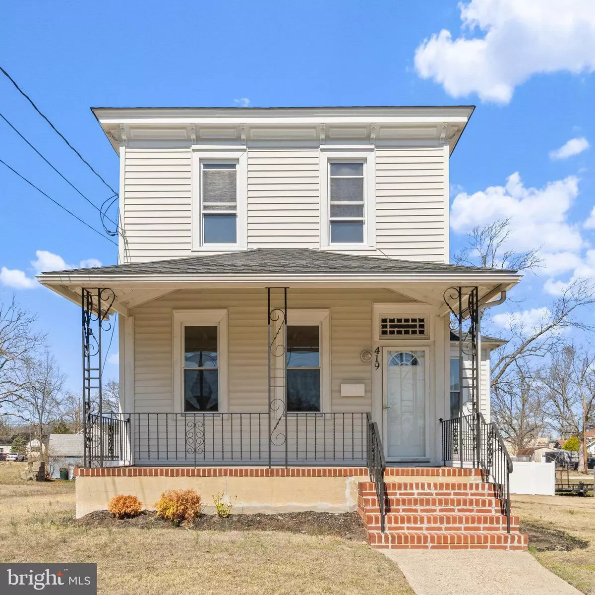 Hammonton, NJ 08037,419 W ORCHARD ST