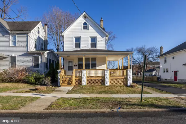 28 W GREENWOOD AVE, Oaklyn, NJ 08107