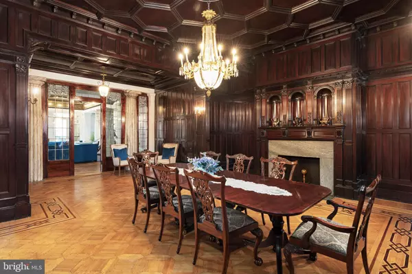 Baltimore, MD 21201,829 PARK AVE