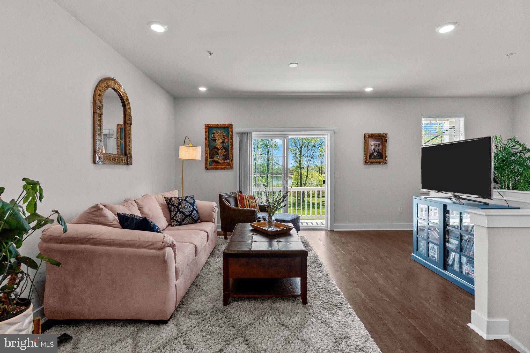 Bensalem, PA 19020,132A DOCK ST