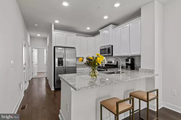 Bensalem, PA 19020,132A DOCK ST