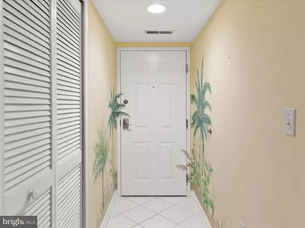 Ocean City, MD 21842,4 142ND ST #401 A