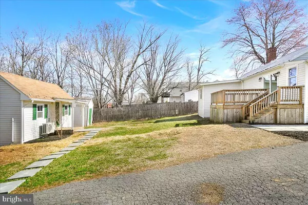 Boyds, MD 20841,22310 CLARKSBURG RD
