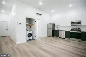 Philadelphia, PA 19123,Address not disclosed