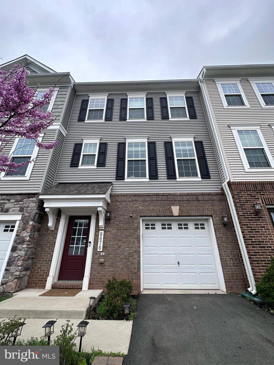 8676 UNDERHILL LN, Manassas, VA 20112