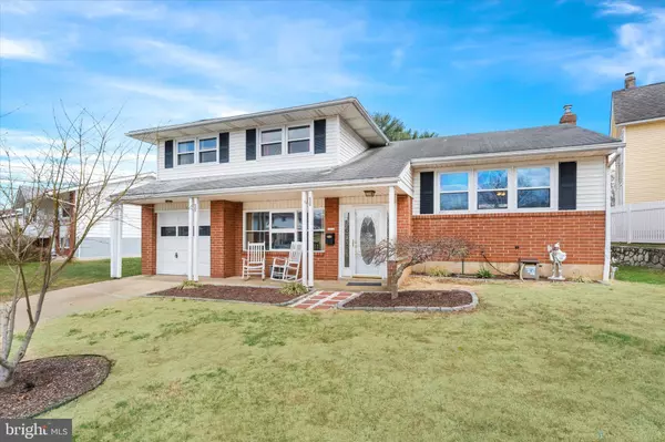 Newark, DE 19711,205 MEADOWOOD DR