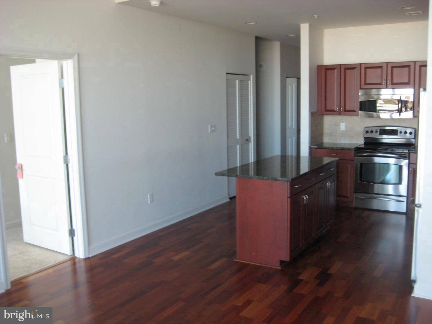 Philadelphia, PA 19123,901 N PENN ST #F1409