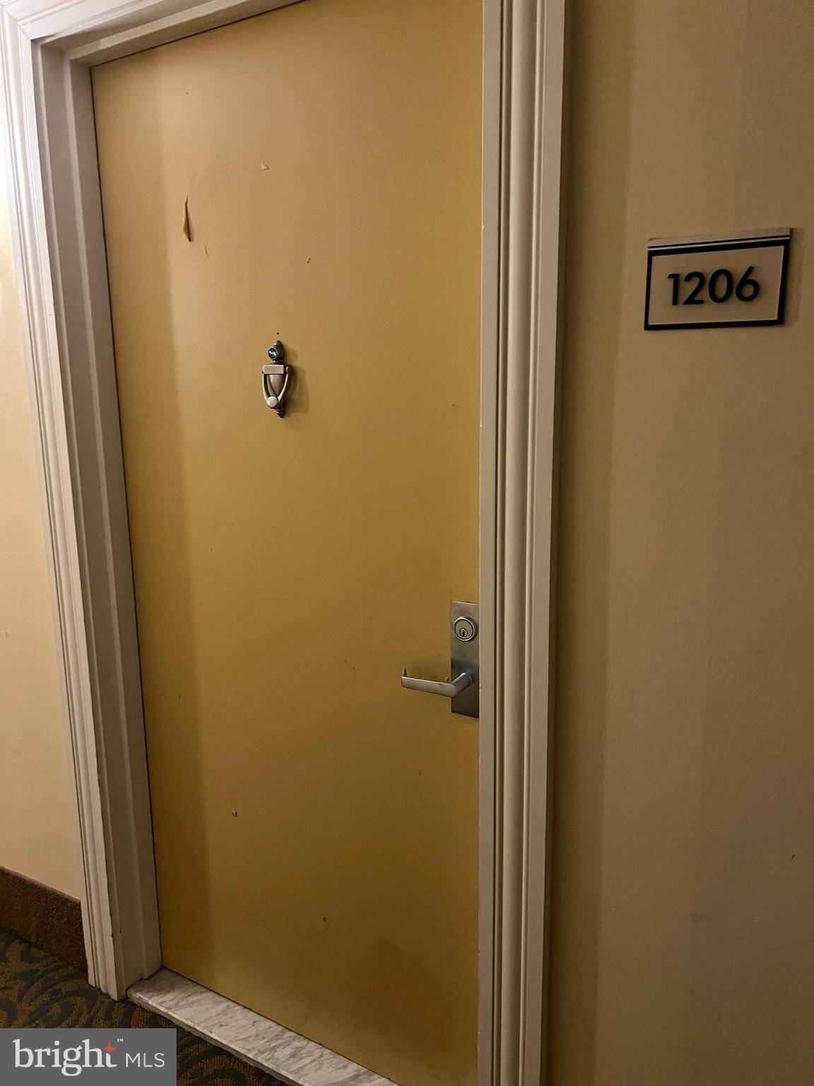 Arlington, VA 22204,4500 S FOUR MILE RUN DR #1206