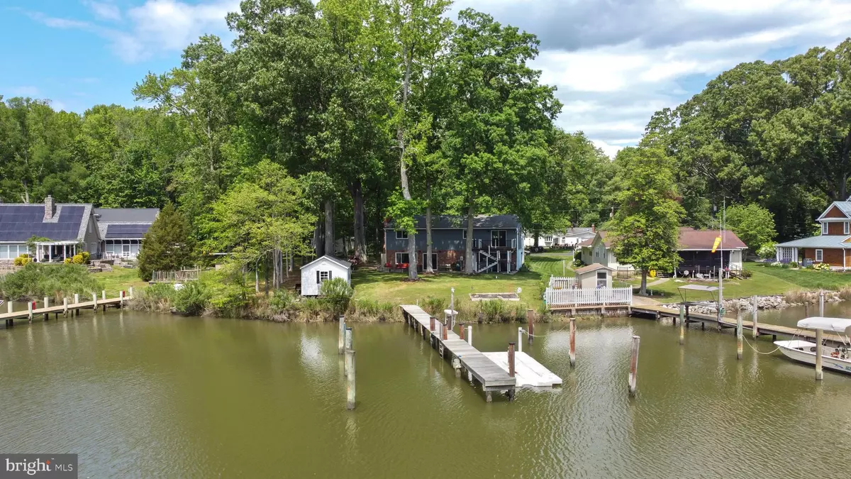 West River, MD 20778,819 ELM DR