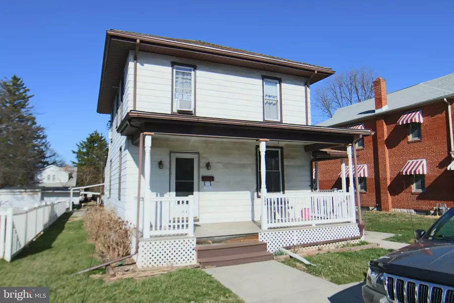 104 OAK ST, Harrisburg, PA 17109