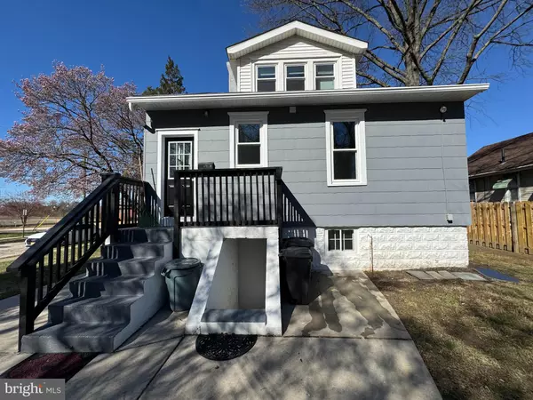 Gloucester City, NJ 08030,36 UNIVERSITY AVE