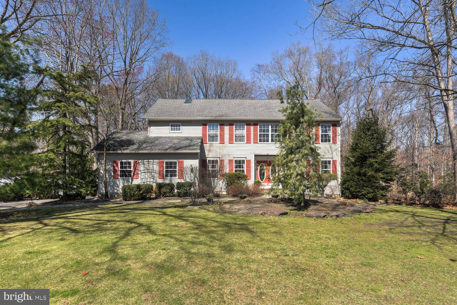 24 LAUREN LN, New Egypt, NJ 08533