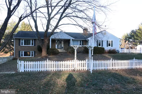 Marshall, VA 20115,9466 CREST HILL RD