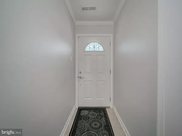 Laurel, MD 20708,9266 CHERRY LN #52
