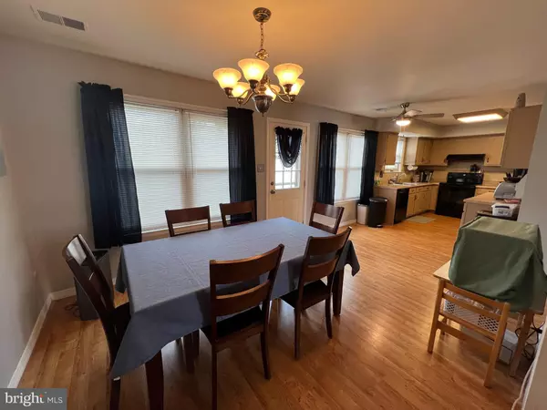 Quakertown, PA 18951,127 REDWOOD DR