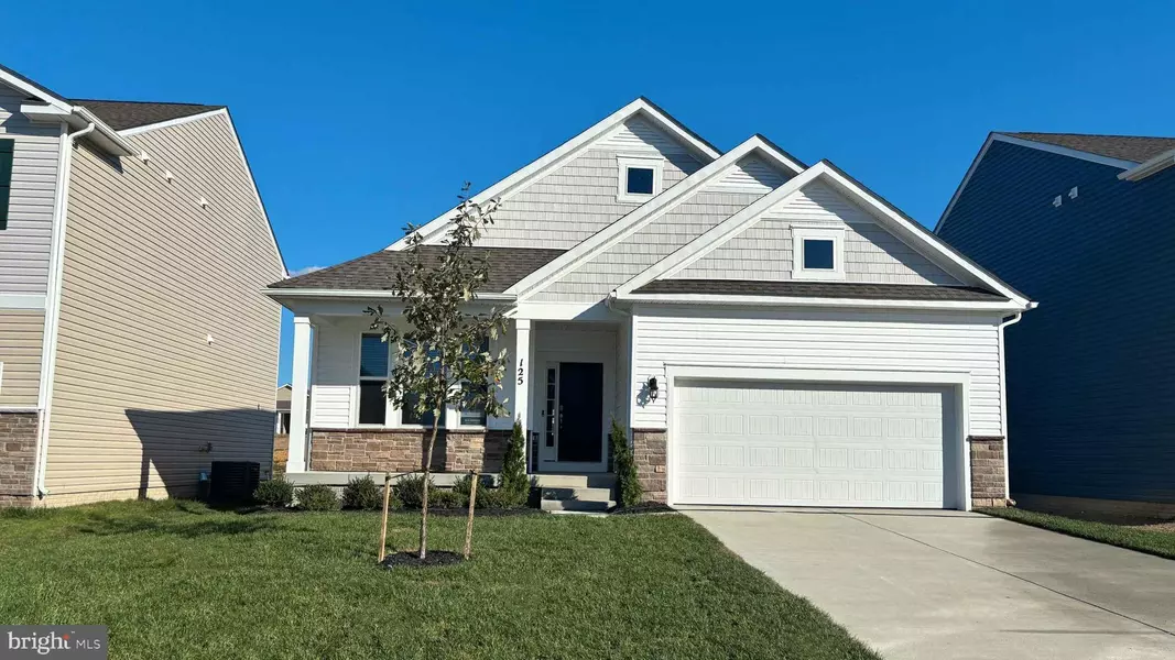 125 WOODFORD DR, Stephens City, VA 22655