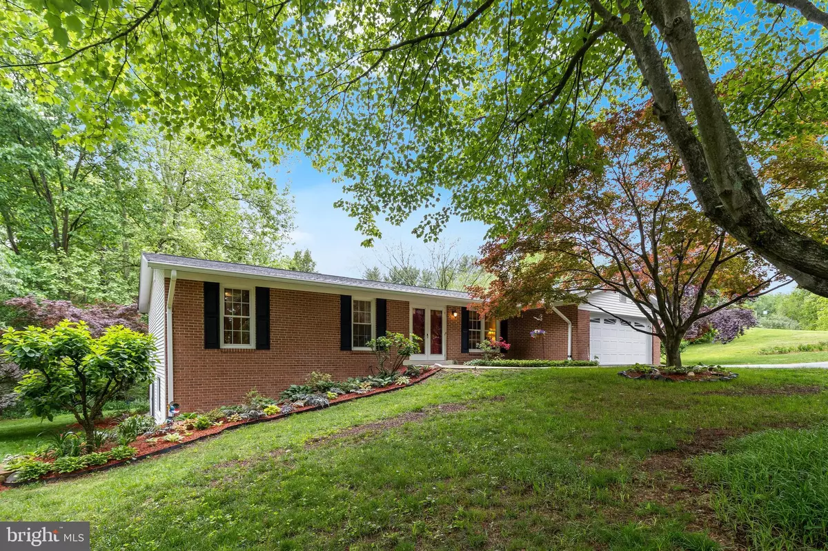 Huntingtown, MD 20639,2012 SMOKY RD